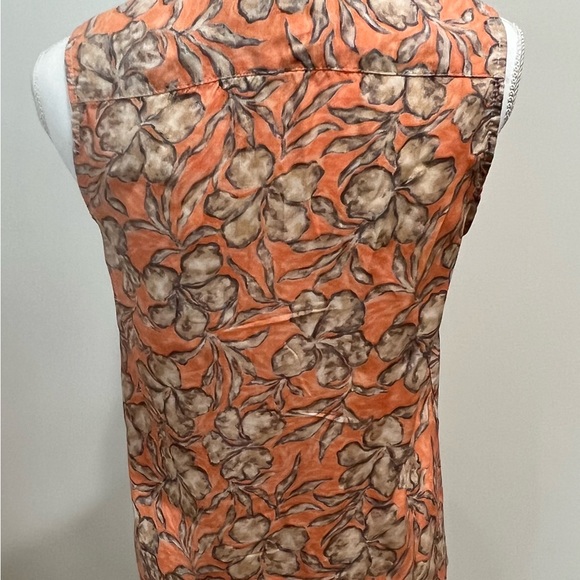 Straight Down Clothing Company Printed Sleeveless blouse - Picture 4 of 7